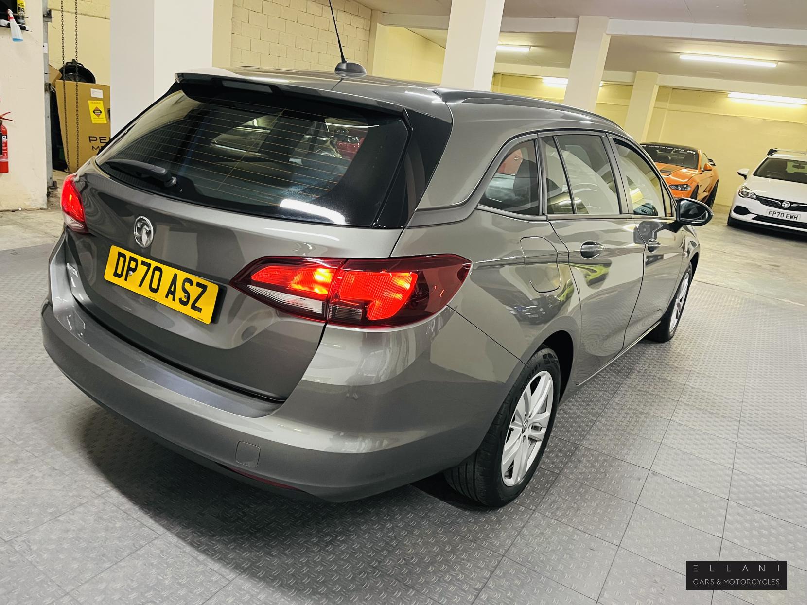 Vauxhall Astra 1.5 Turbo D Business Edition Nav Sports Tourer 5dr Diesel Manual Euro 6 (s/s) (122 ps)