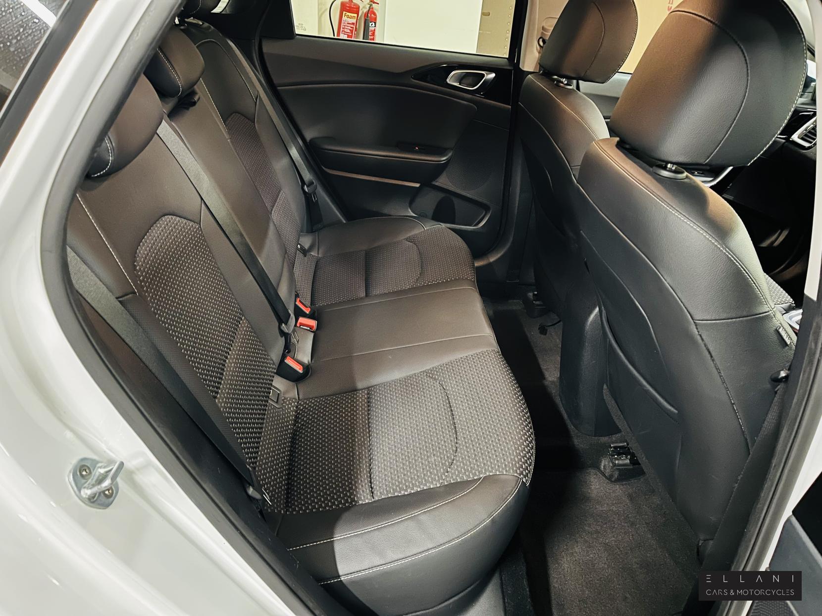 Kia Ceed 1.6 CRDi 3 Hatchback 5dr Diesel DCT Euro 6 (s/s) (114 bhp)