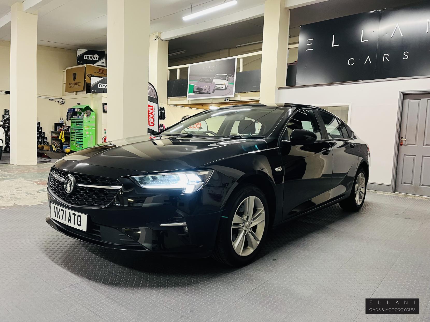 Vauxhall Insignia 1.5 Turbo D SE Nav Grand Sport 5dr Diesel Manual Euro 6 (s/s) (122 ps)