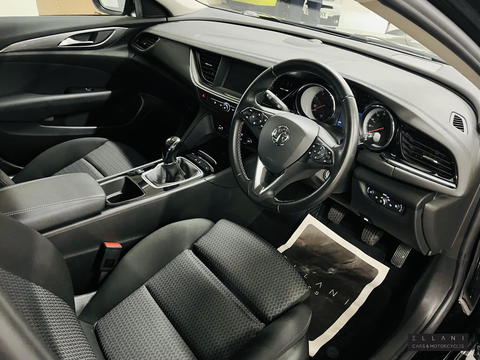 Vauxhall Insignia 1.5 Turbo D SE Nav Grand Sport 5dr Diesel Manual Euro 6 (s/s) (122 ps)