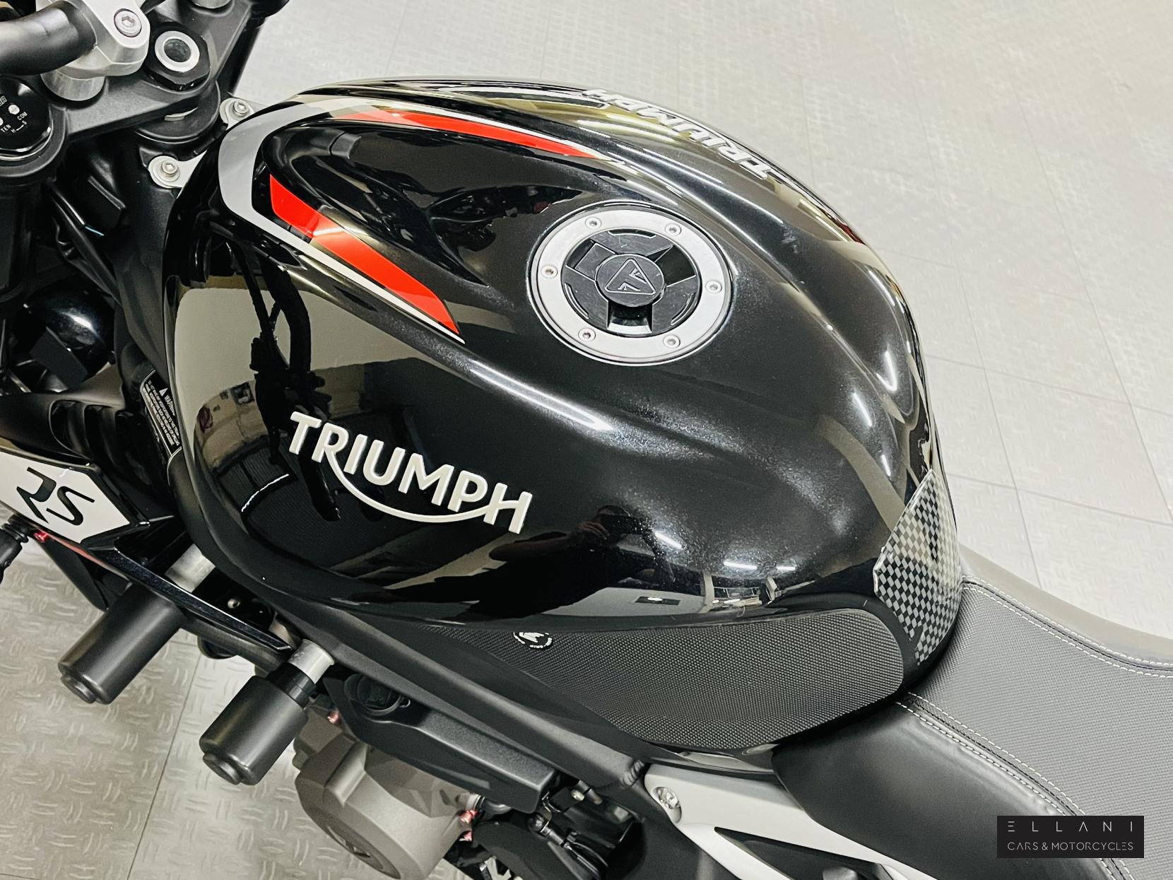Triumph Street Triple 765 765 RS Naked Petrol Manual X-ring Euro 4 (122 ps)