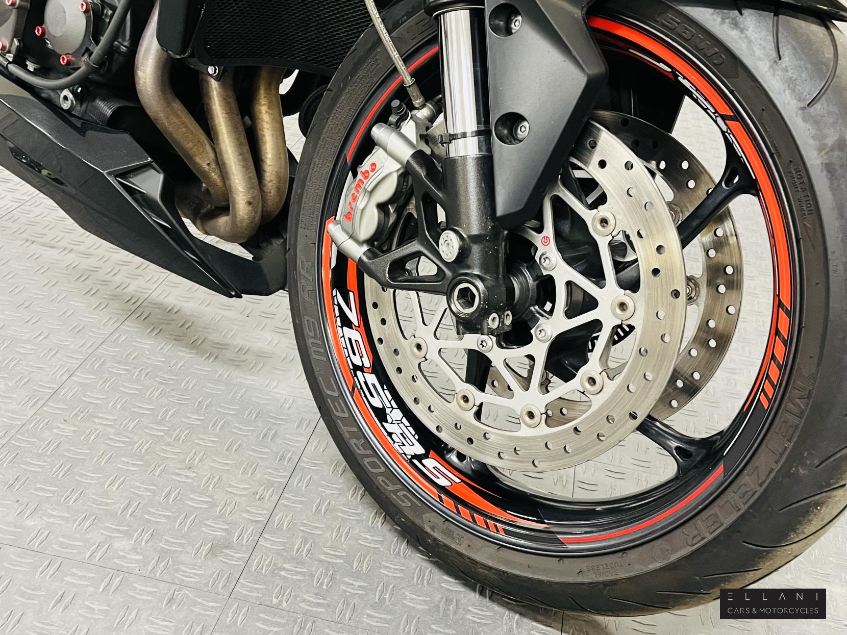 Triumph Street Triple 765 765 RS Naked Petrol Manual X-ring Euro 4 (122 ps)