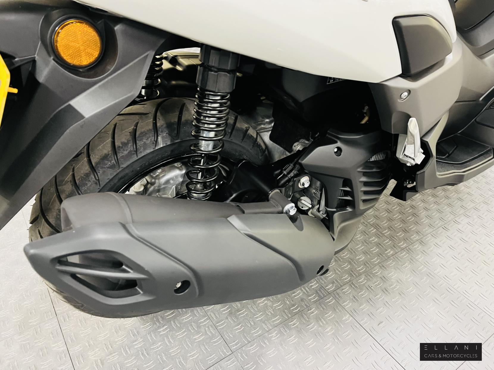 Yamaha NMAX 125 125 ABS Scooter Petrol CVT V-Belt Euro 5 (12 ps)