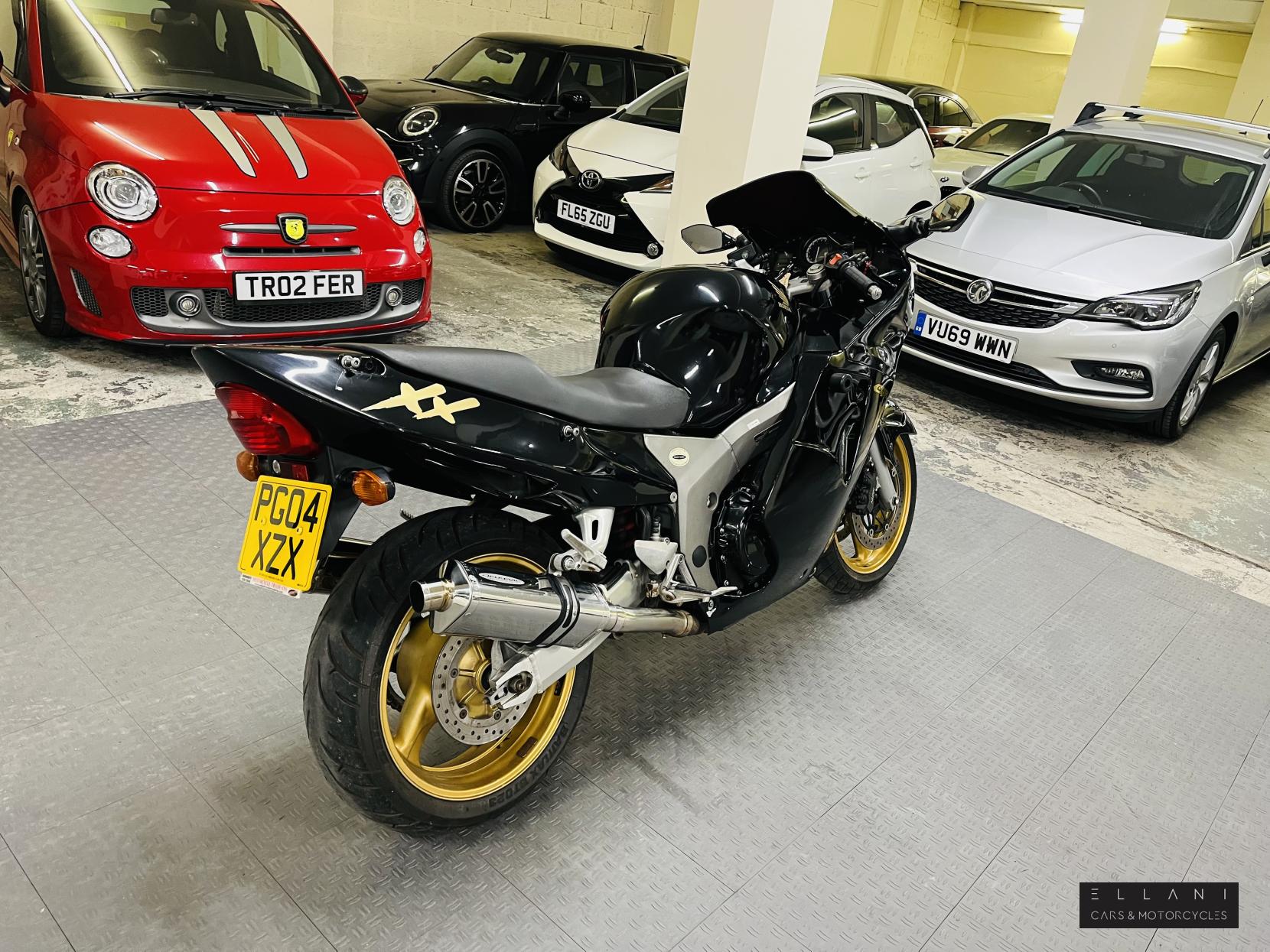 Honda CBR1100XX Super Blackbird 1100 Sports Tourer Petrol Manual (166 ps)