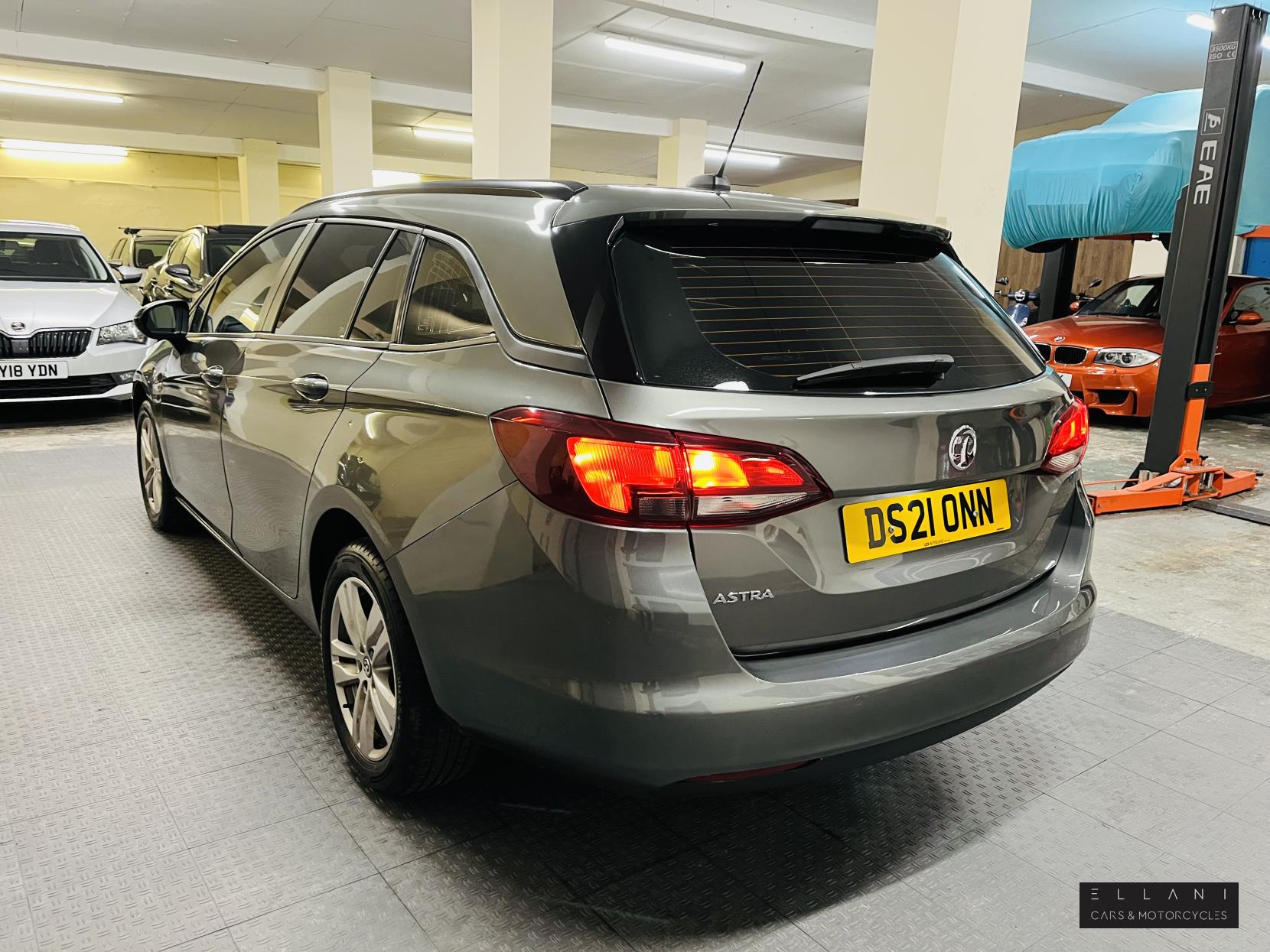 Vauxhall Astra 1.5 Turbo D Business Edition Nav Sports Tourer 5dr Diesel Manual Euro 6 (s/s) (122 ps)