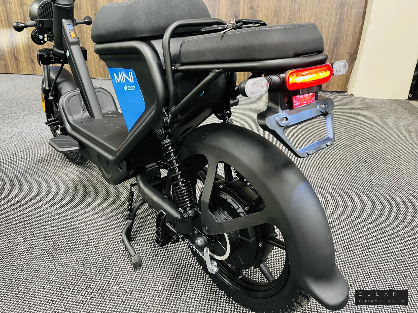 Keeway E-Zi Mini Moped (2019 - )