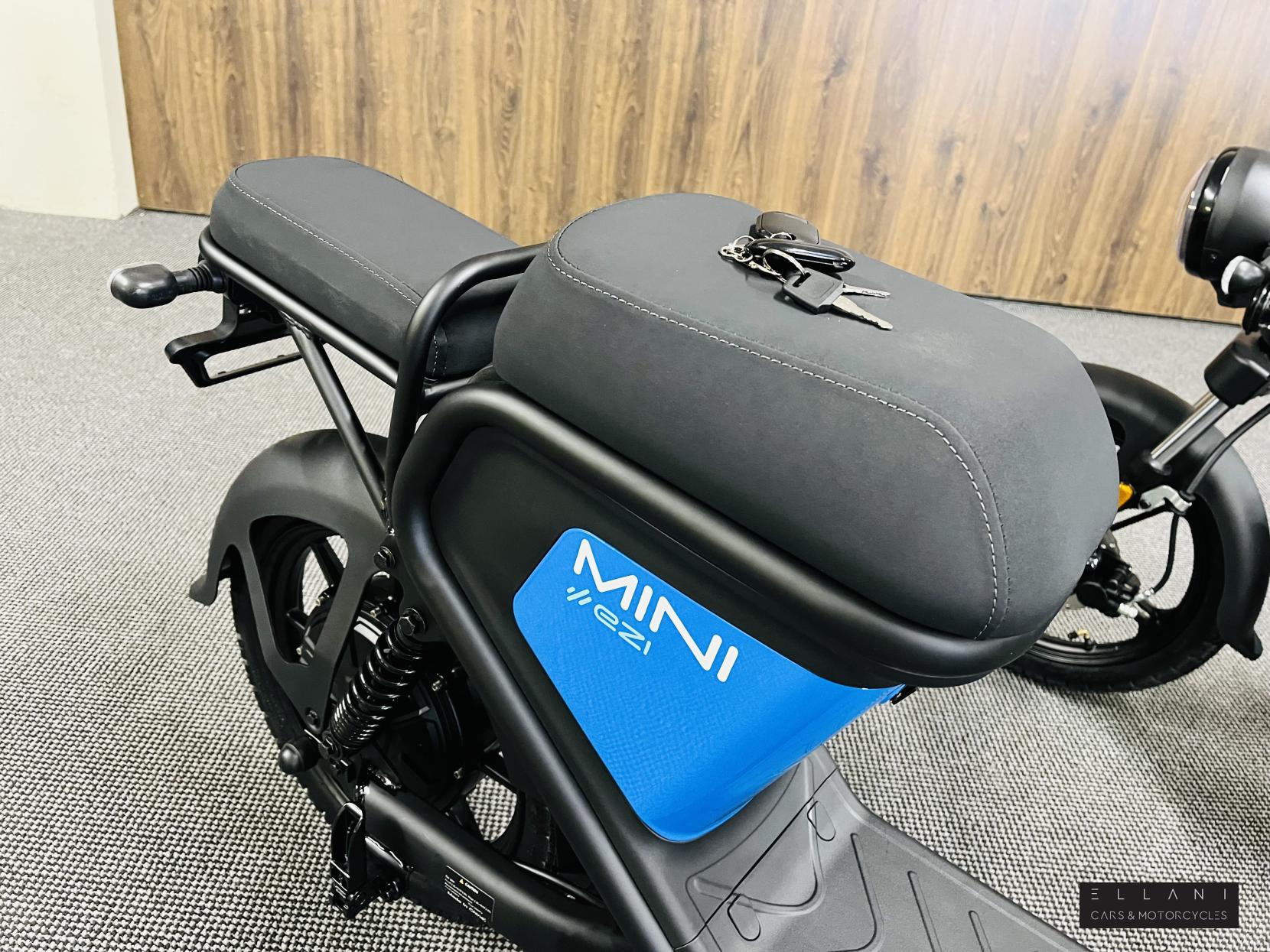 Keeway E-Zi Mini Moped (2019 - )