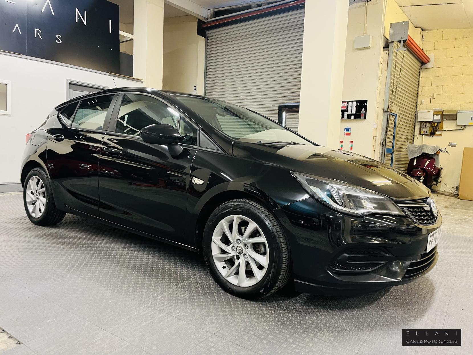 Vauxhall Astra 1.5 Turbo D SE Hatchback 5dr Diesel Manual Euro 6 (s/s) (105 ps)