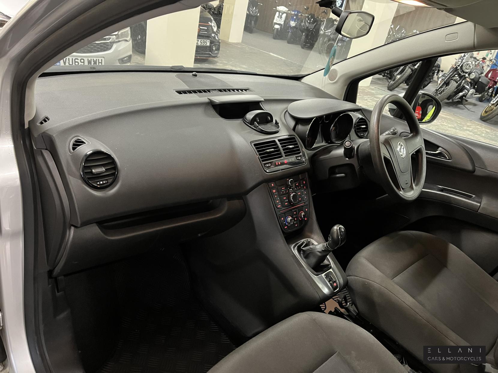Vauxhall Meriva 1.4 16V S MPV 5dr Petrol Manual Euro 5 (100 ps)