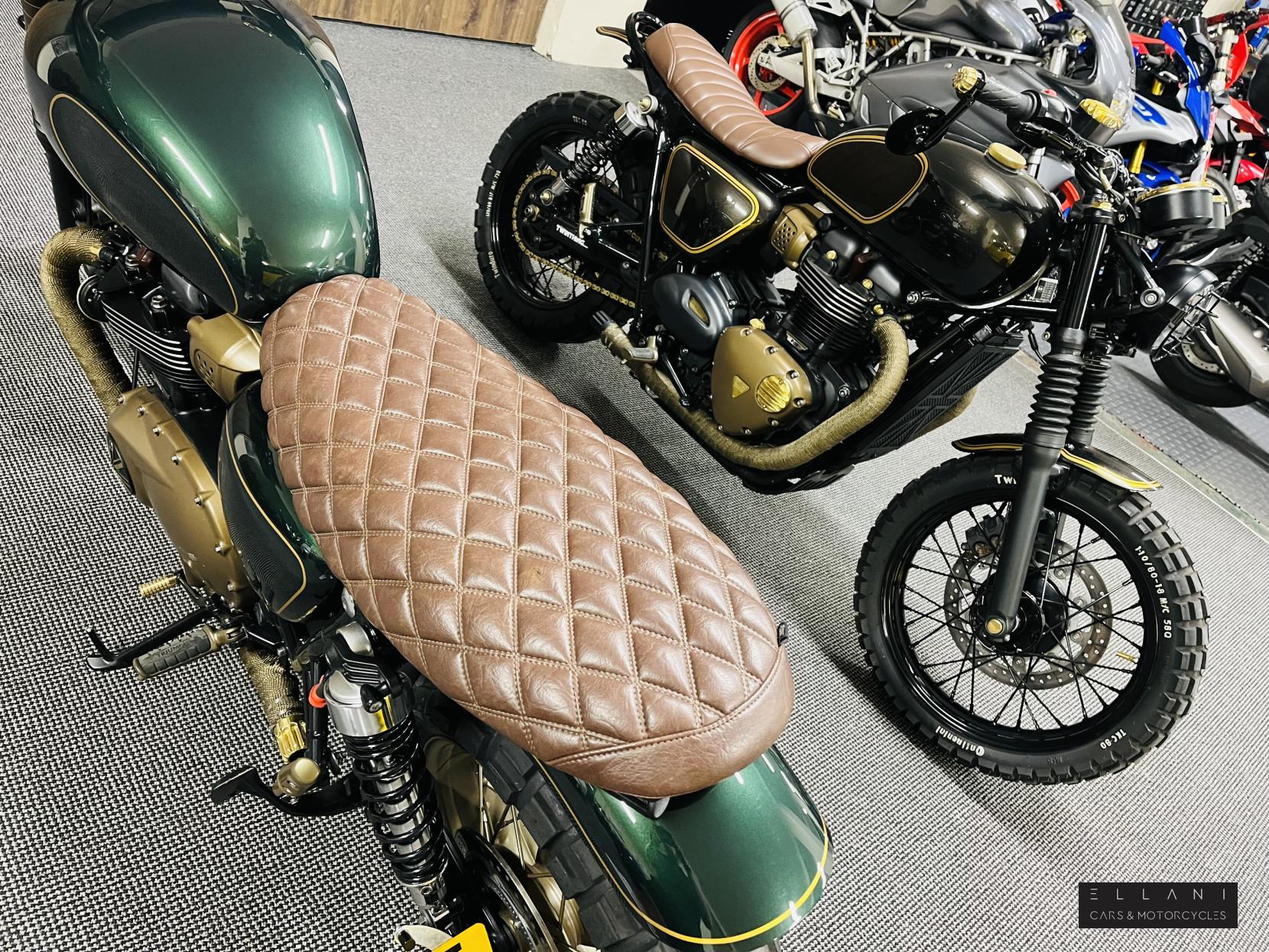 Triumph Bonneville T100 900 Roadster/Retro Petrol Manual Euro 4 (56 ps)