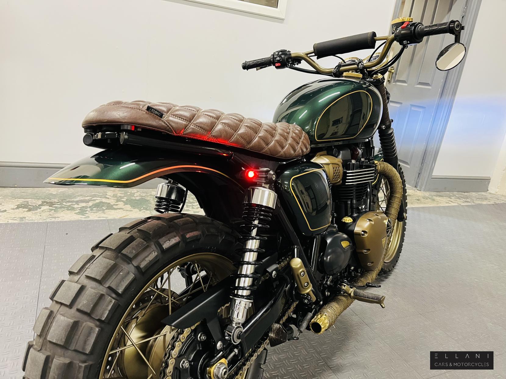 Triumph Bonneville T100 900 Roadster/Retro Petrol Manual Euro 4 (56 ps)