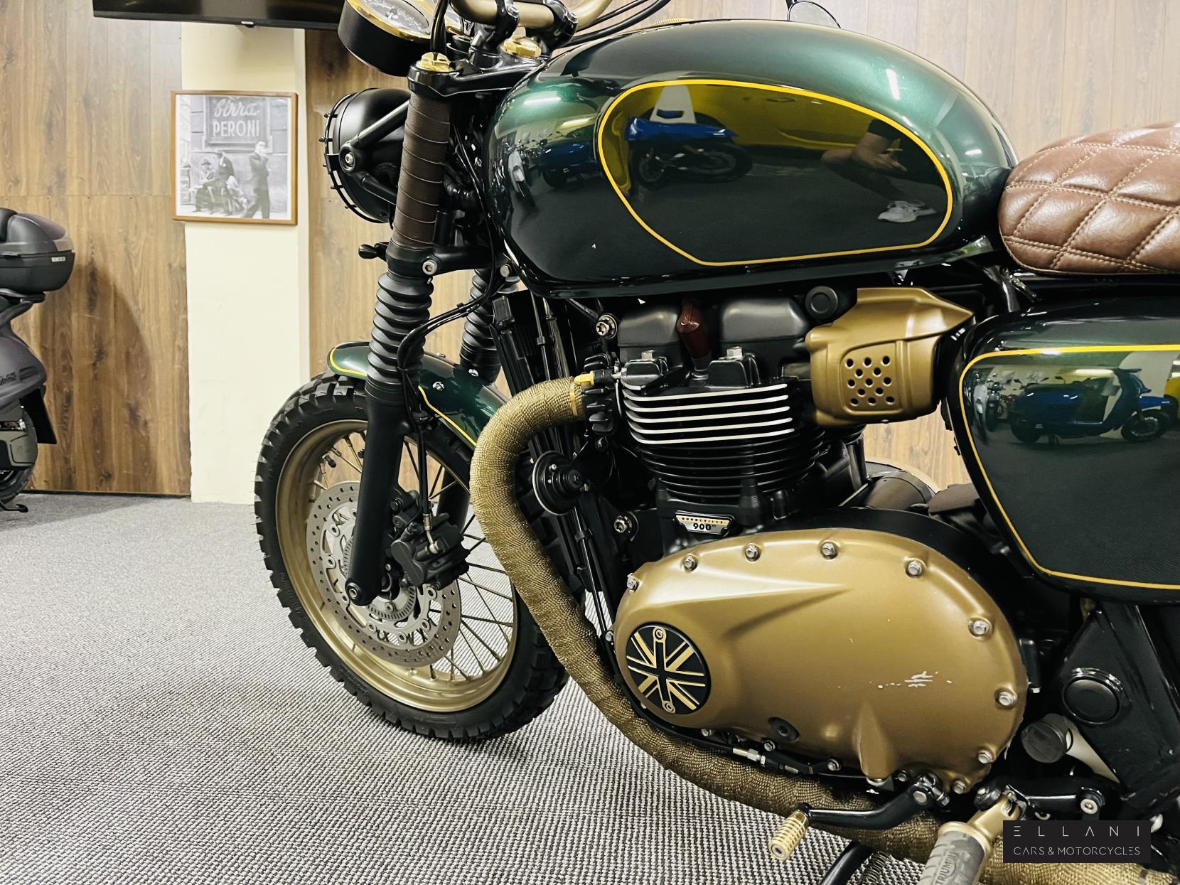 Triumph Bonneville T100 900 Roadster/Retro Petrol Manual Euro 4 (56 ps)