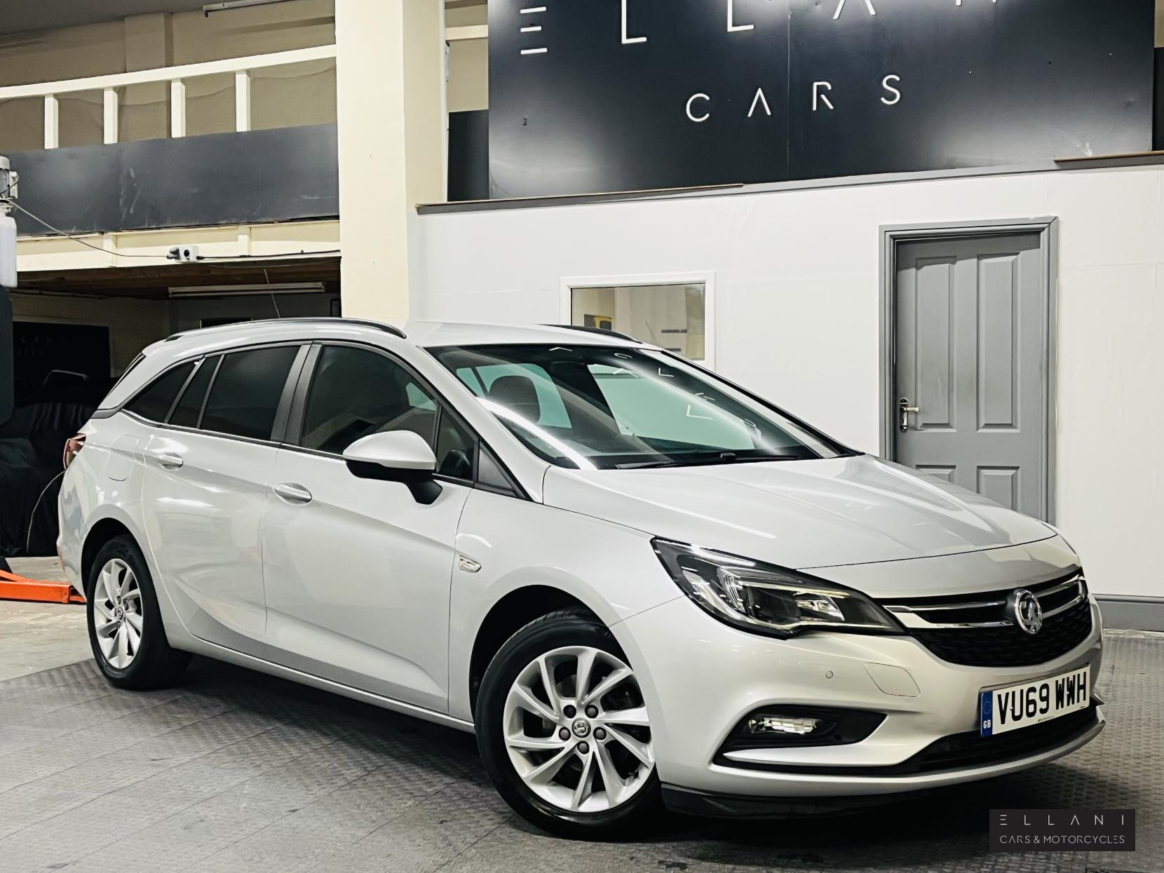 Vauxhall Astra 1.6 CDTi ecoTEC BlueInjection Tech Line Nav Sports Tourer 5dr Diesel Manual Euro 6 (s/s) (110 ps)